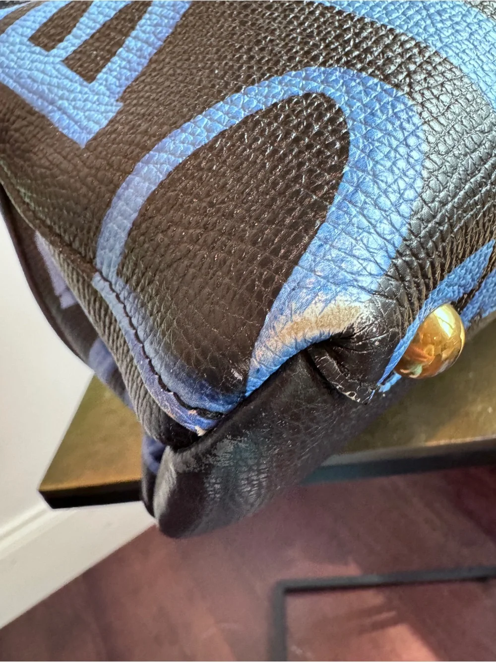 RARE BURBERRY GRAFFITI BANNER BAG‼️ Limited edition